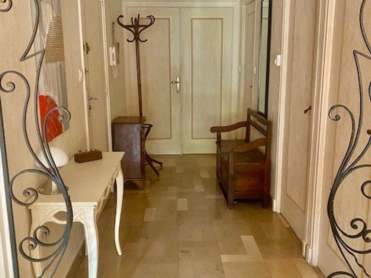F2 traversant 54 m² avec terrasse sud et parking - Photo 10