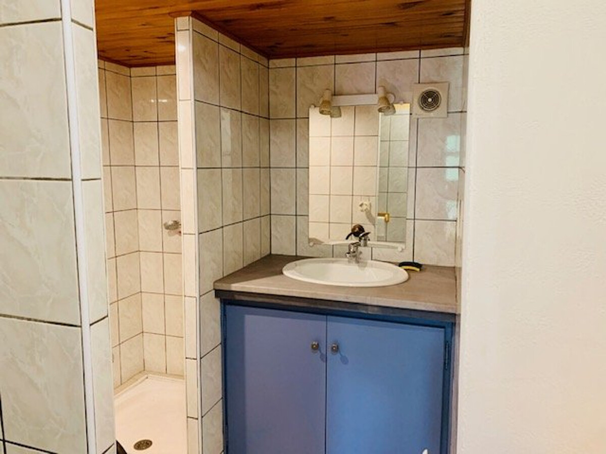 F2 confortable 35 m² avec parking à Arles-sur-Tech - Photo 5