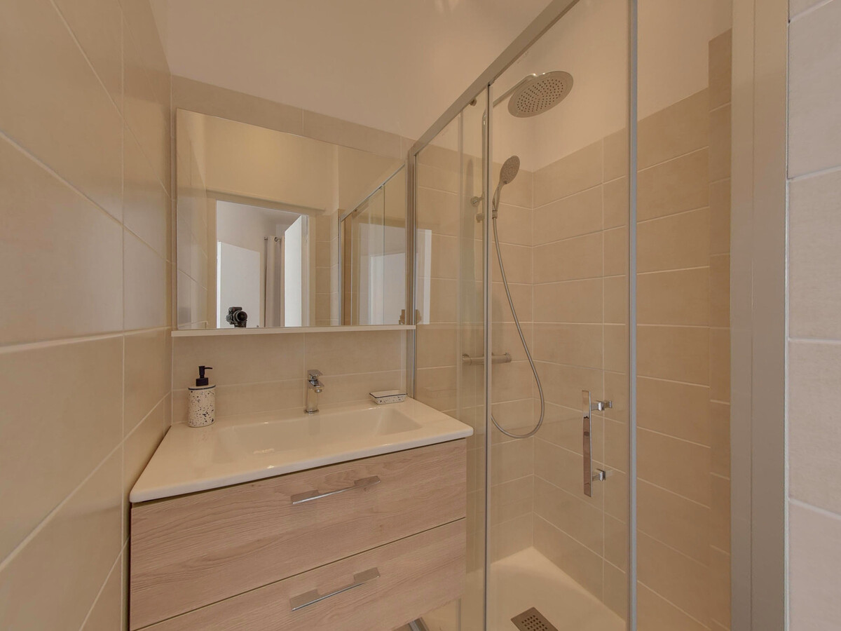 Appartement 4 pers. centre-ville, 100m de la plage - Photo 4