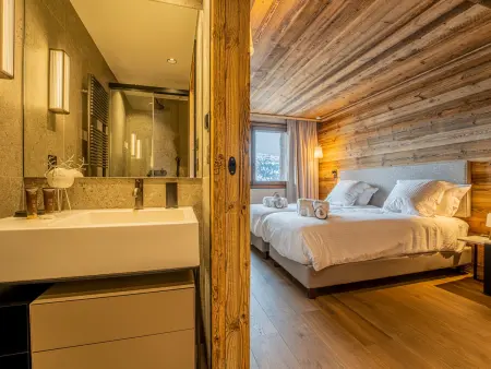 Duplex 5 chambres aux Allues avec conciergerie 5* : photo 18
