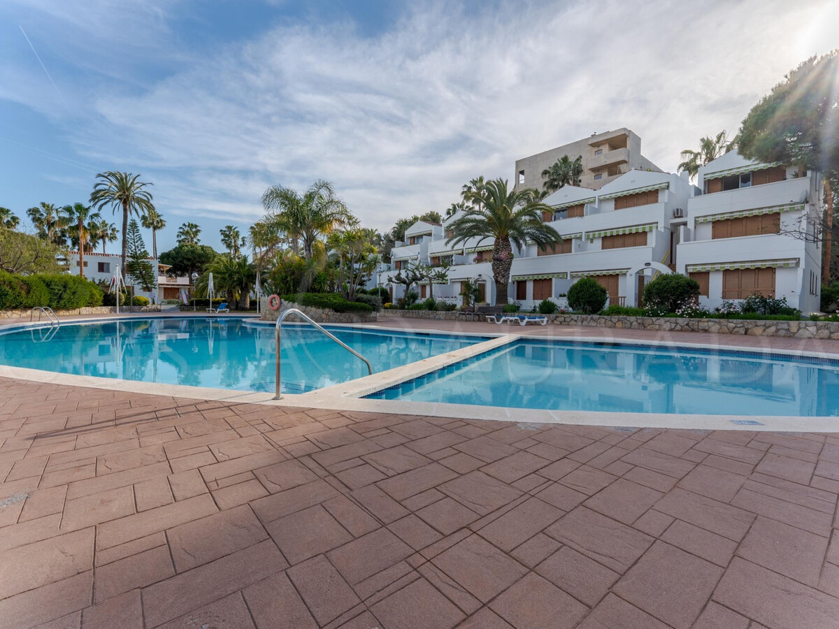Appartement 6 pers. rez-de-chaussée, terrasse & piscine à La Pineda - Photo 4