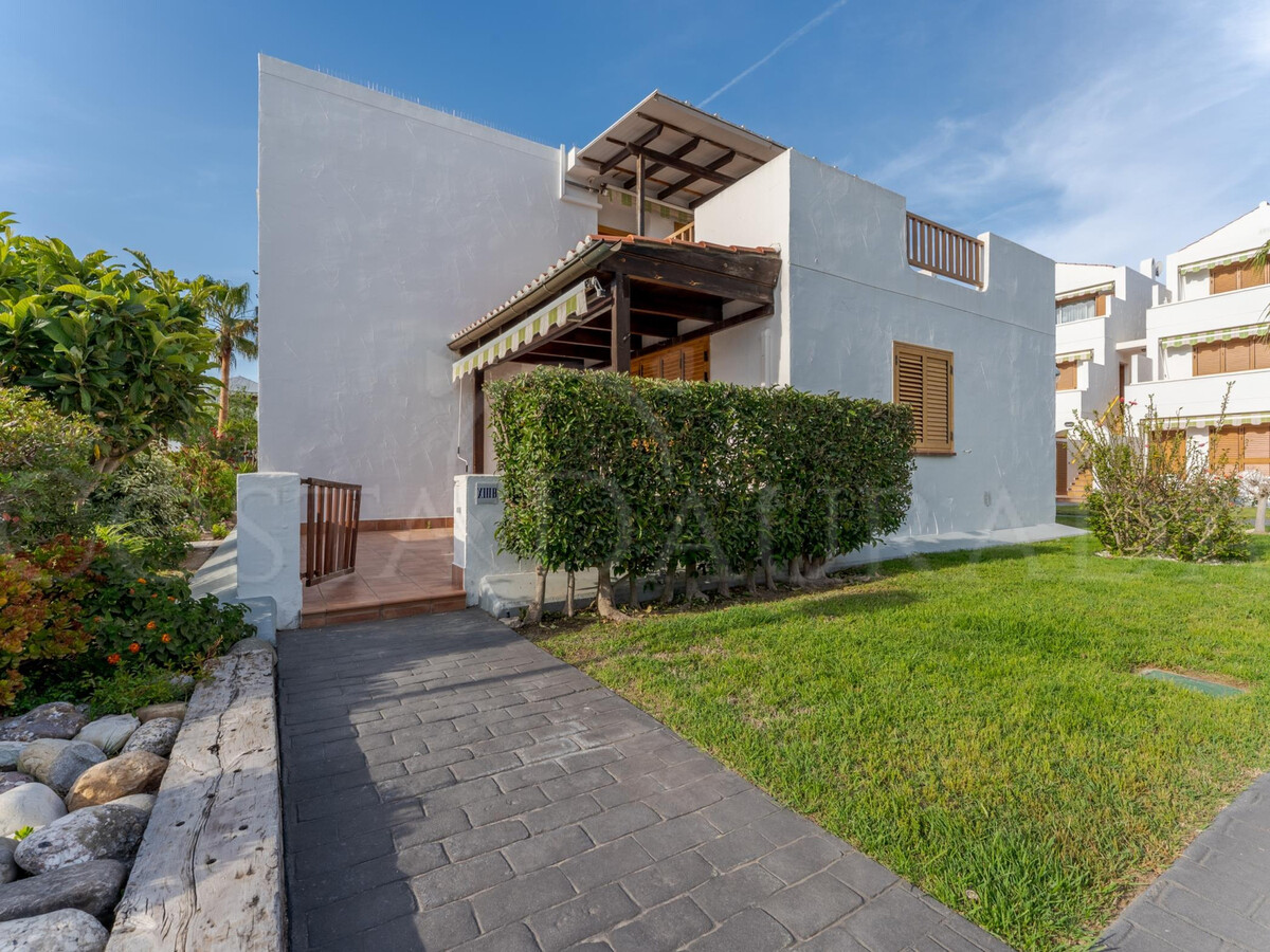 Appartement 6 pers. rez-de-chaussée, terrasse & piscine à La Pineda - Photo 8