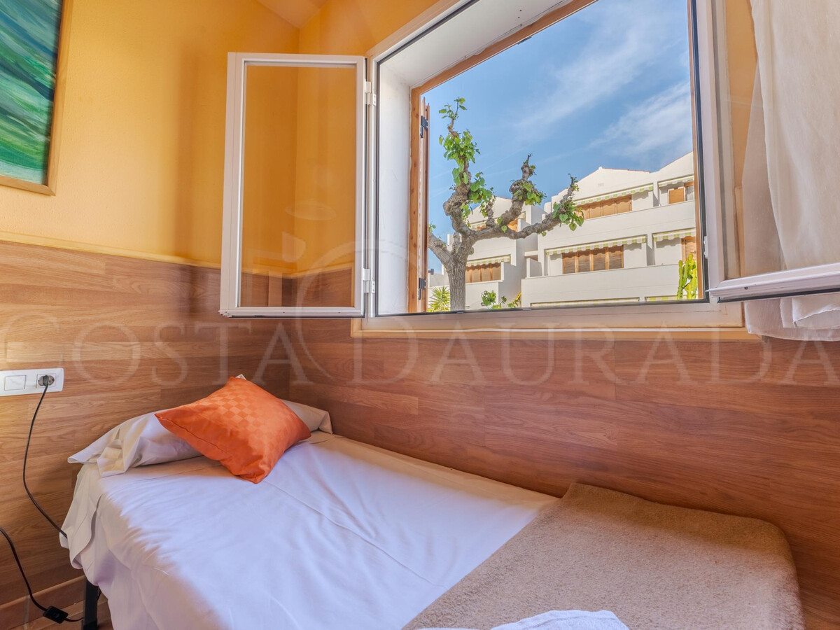Appartement 6 pers. rez-de-chaussée, terrasse & piscine à La Pineda - Photo 19