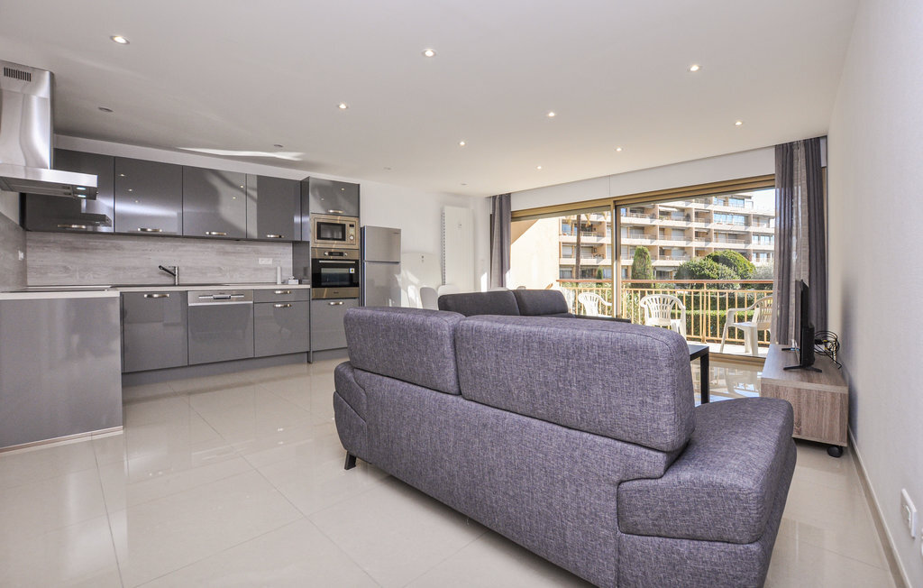 Appartement 70 m² à Cannes, balcon face jardin, proche plage - Photo 2