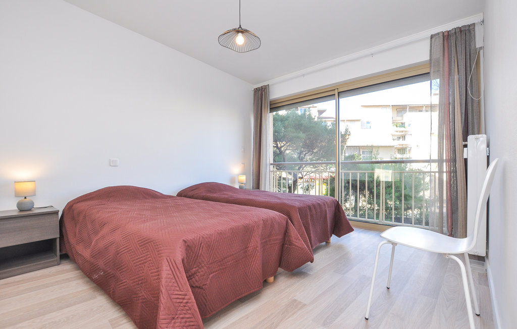 Appartement 70 m² à Cannes, balcon face jardin, proche plage - Photo 3