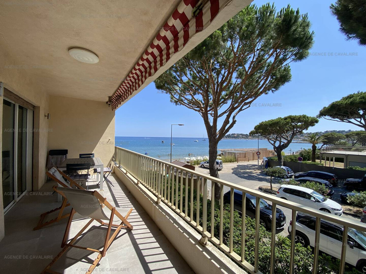 Appartement rénové front de mer, terrasse 15m² à Cavalaire - Photo 16