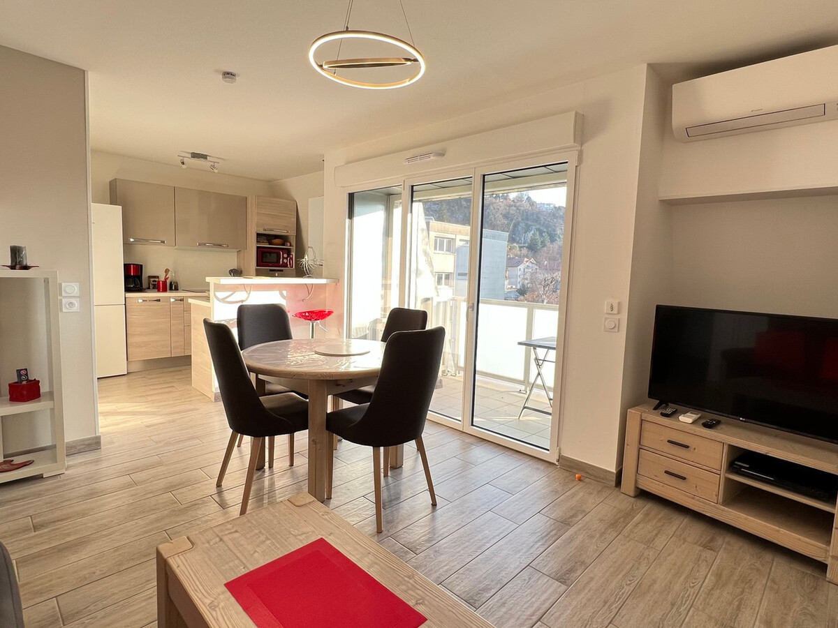 T2 moderne 47 m² avec balcon sud et garage à Aix-les-Bains - Photo 1