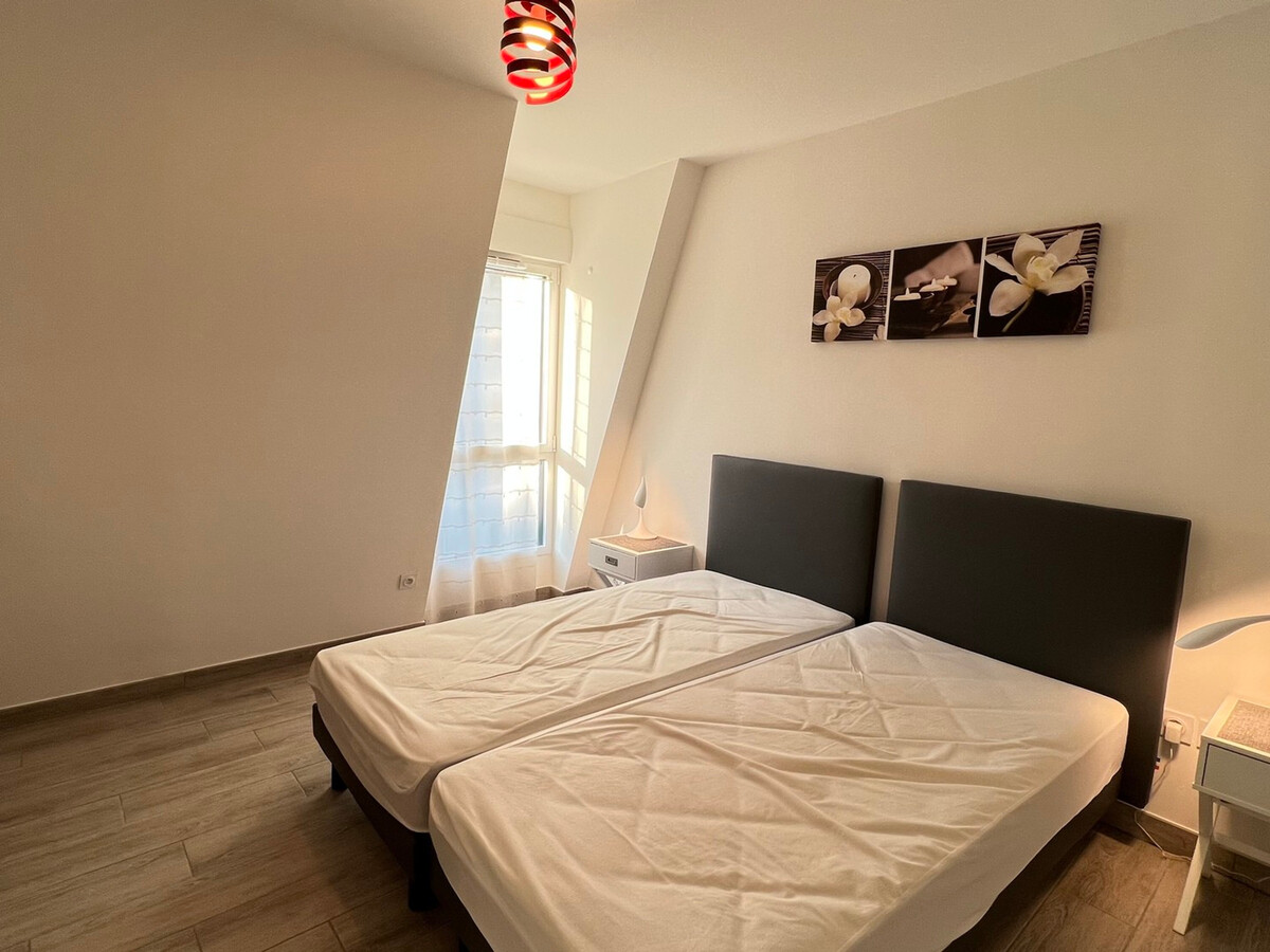 T2 moderne 47 m² avec balcon sud et garage à Aix-les-Bains - Photo 3