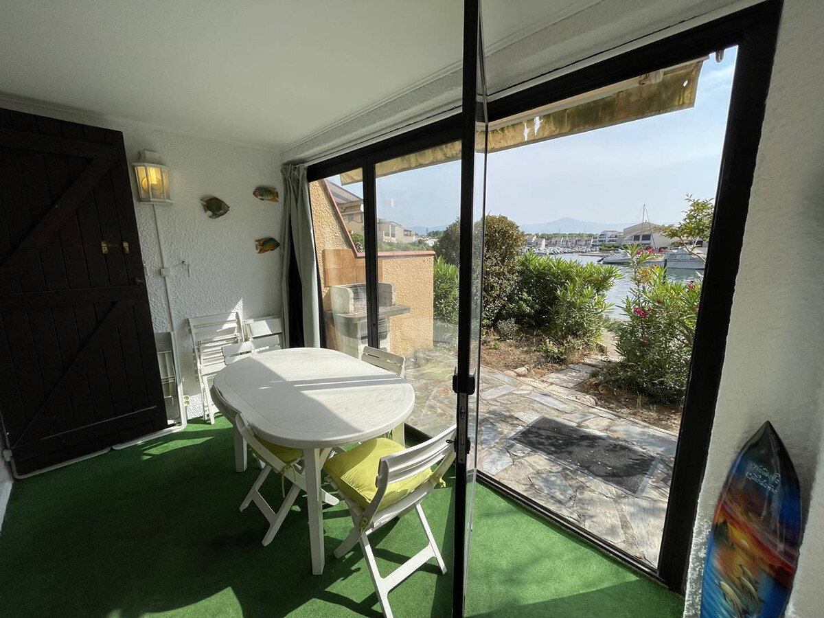 T3 climatisé avec terrasse 20m² et vue marina - Photo 4