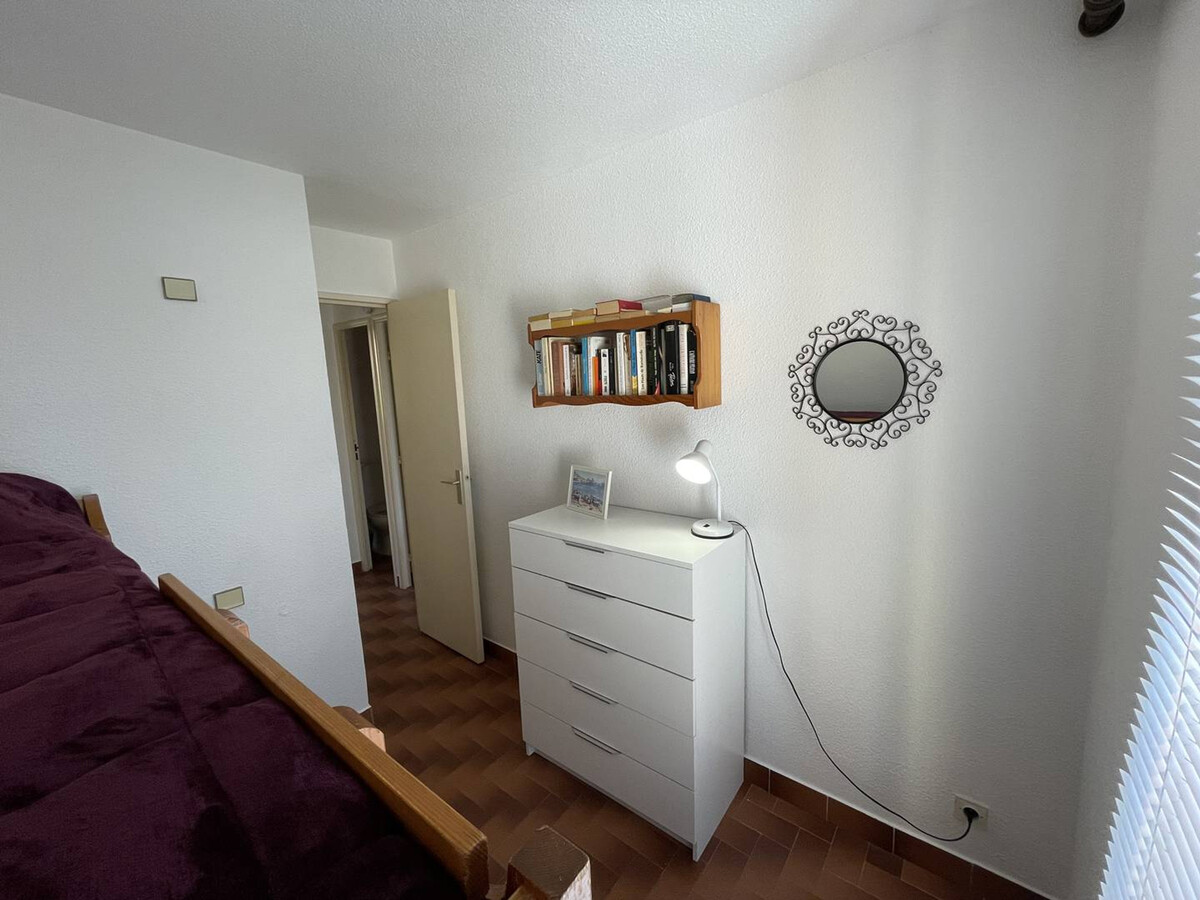 T3 climatisé avec terrasse 20m² et vue marina - Photo 16