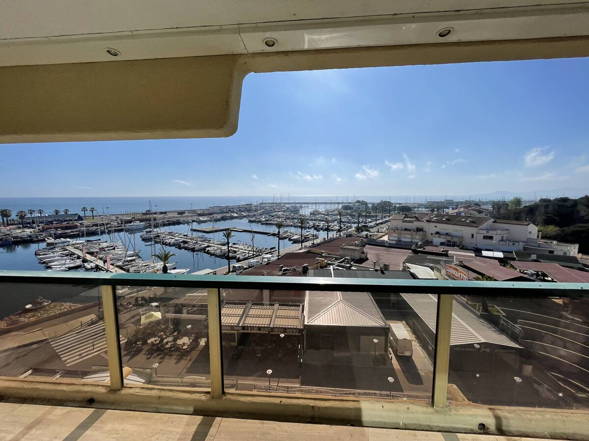 T3 climatisé vue mer et port, Saint-Cyprien Plage - Photo 5