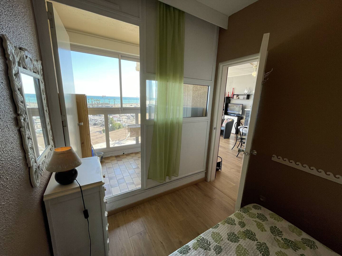 T2 cabine avec parking au Port de Saint-Cyprien - Photo 12