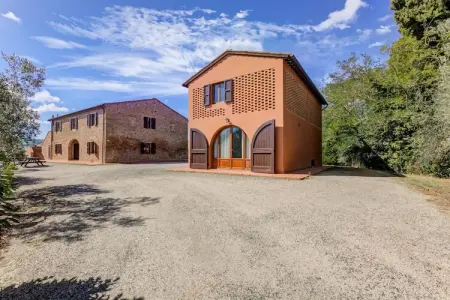 Location appartement à Gambassi Terme (FI), Ferme en Chianti avec piscine et jardin