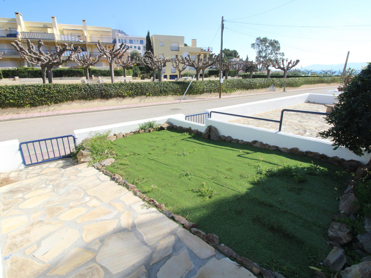 Appartement 50m plage Grifeu, terrasse et jardin à Llançà - Photo 4