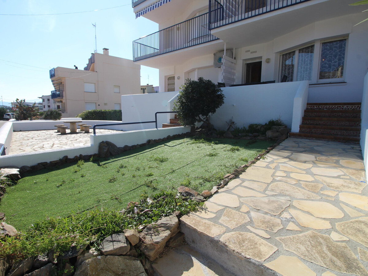 Appartement 50m plage Grifeu, terrasse et jardin à Llançà - Photo 5