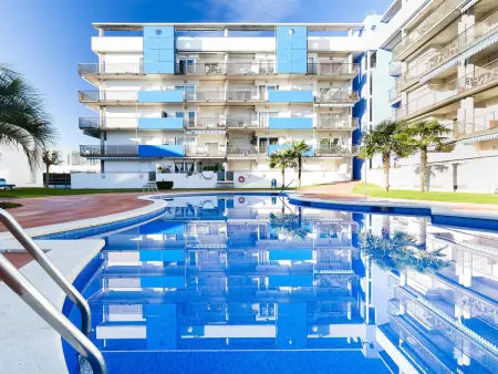 Location appartement à Roses, Appartement à Roses avec piscine, proche plage et commerces, idéal pour familles