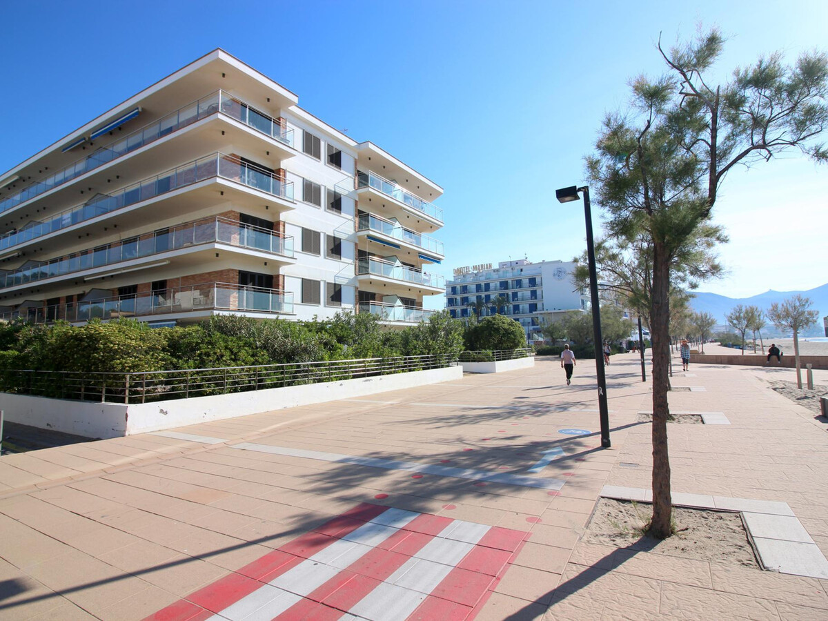 Appartement 1ère ligne mer, terrasse et parking à Roses - Photo 13