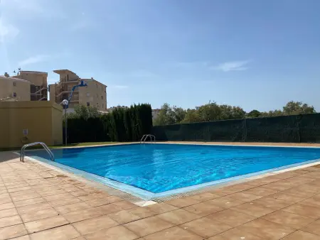 Location appartement à Roses, Appartement à Roses : 1km de la plage, piscine, parking, WIFI, quartier calme