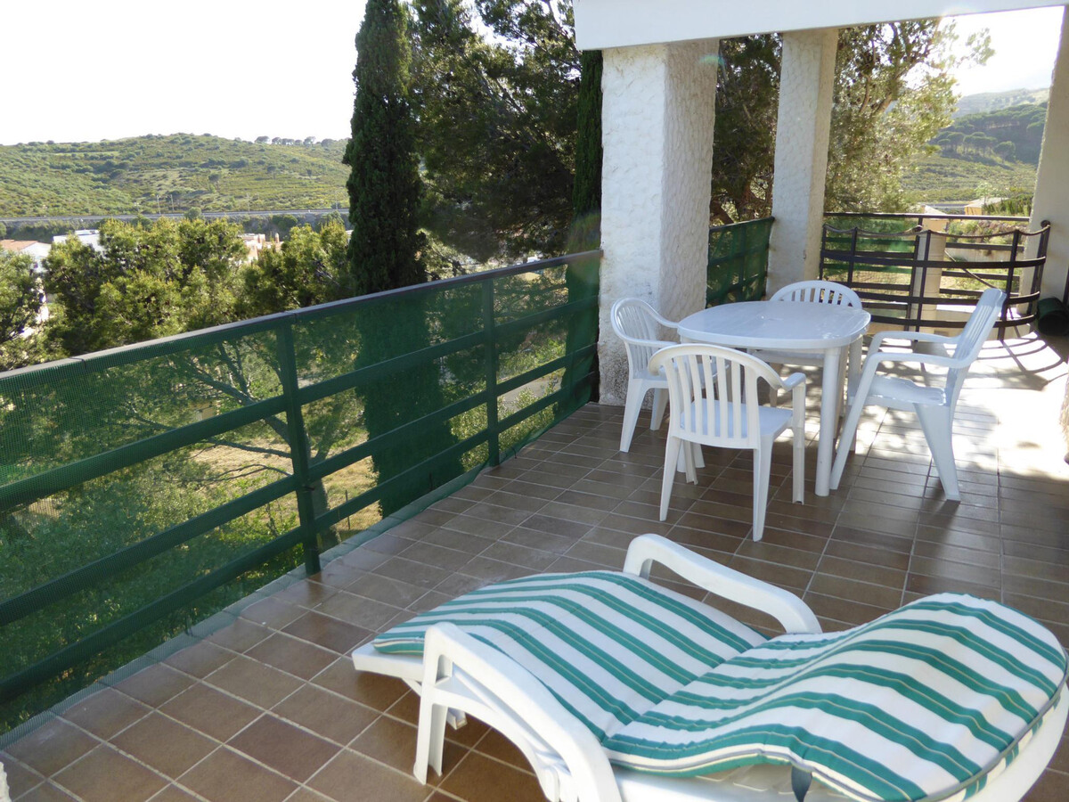 Appartement lumineux 300m plage, terrasse mer à Llançà - Photo 3