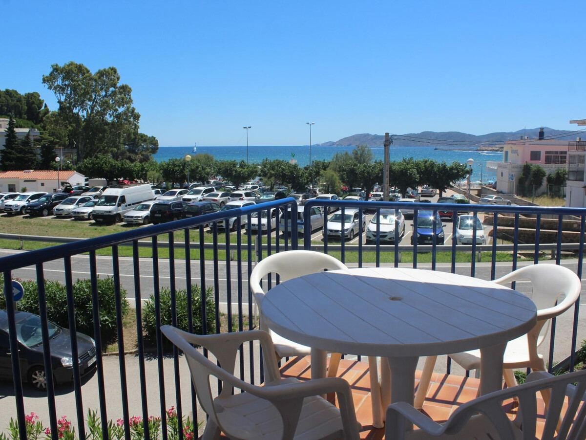 Appartement vue mer à 50m de la plage à Llançà - Photo 1