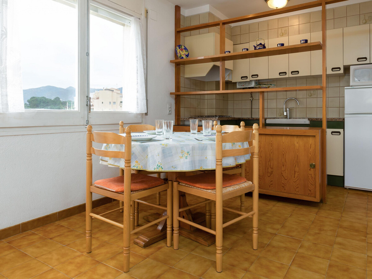 Appartement vue mer à 50m de la plage à Llançà - Photo 4