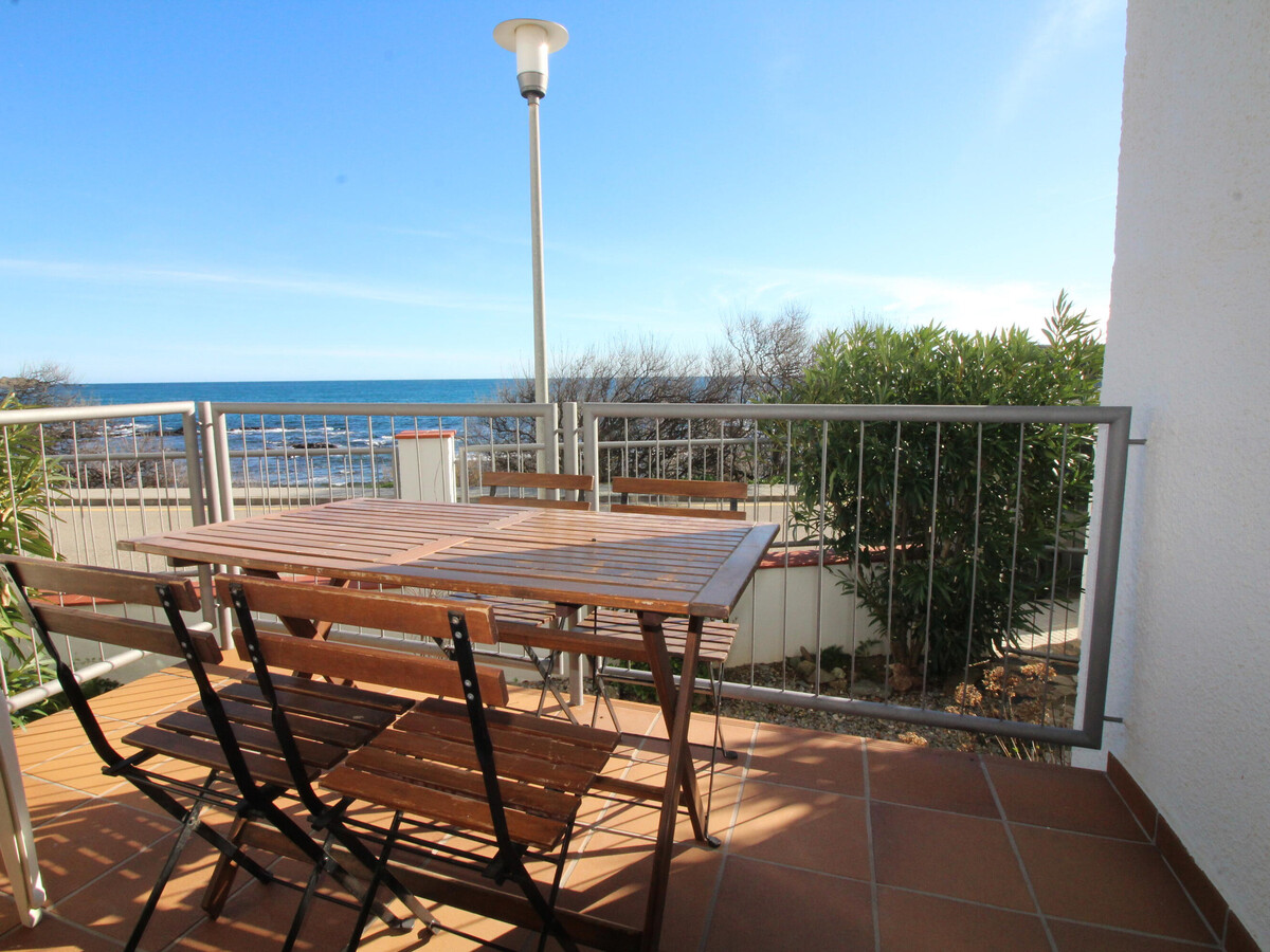 Appartement 1ère ligne de mer à Llançà, 2 chambres - Photo 1