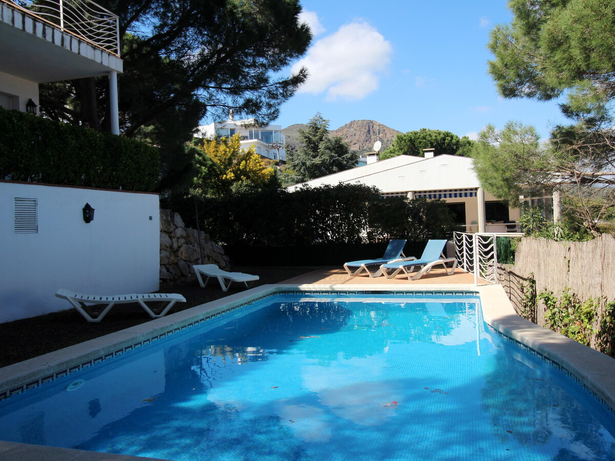 Appartement 4 chambres, piscine privée et vue mer à El Port de la Selva - Photo 3