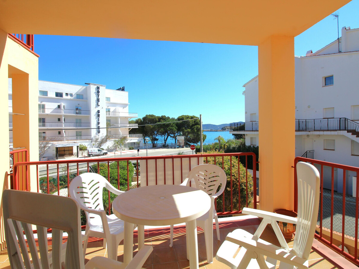 Appartement 2 ch avec terrasse face à la plage Grifeu - Photo 1