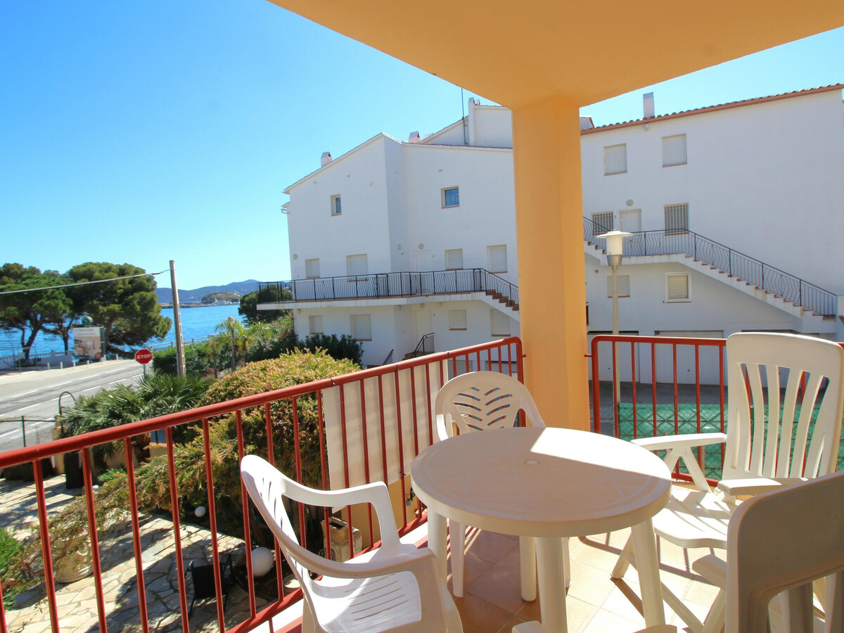 Appartement 2 ch avec terrasse face à la plage Grifeu - Photo 17