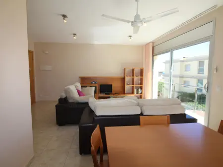 Appartement neuf 2 ch, piscine à Llançà, 400 m plage : photo 3