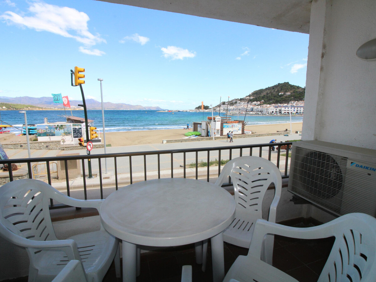 Appartement face mer à El Port de la Selva, 20m plage - Photo 1