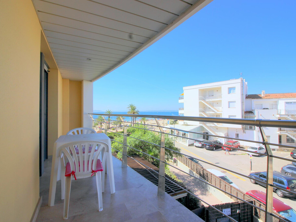 Appartement front de mer à Roses, 10 m de la plage - Photo 11
