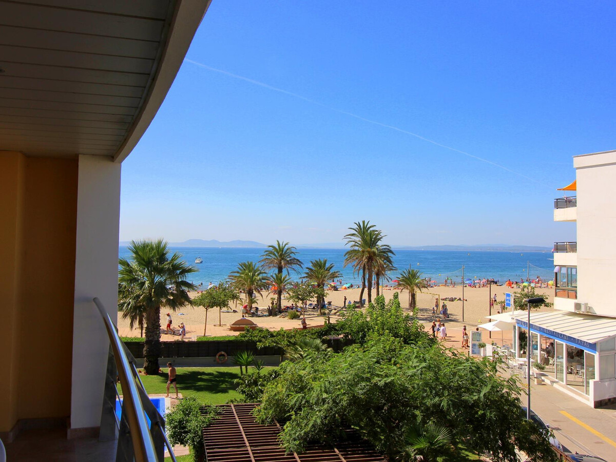 Appartement front de mer à Roses, 10 m de la plage - Photo 12