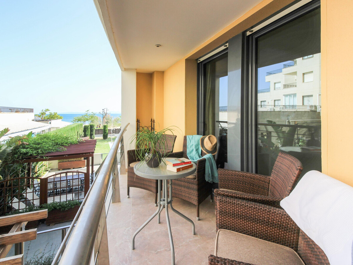 Appartement 1ère ligne de mer à Roses, terrasse vue mer - Photo 1