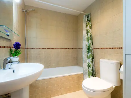 Appart. familial Roses, 1,2 km plage, piscine & parking : photo 10