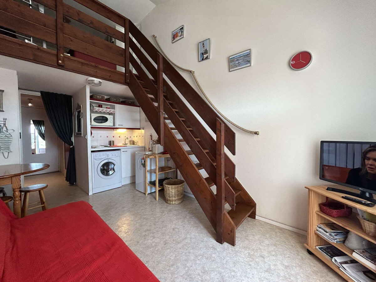 Studio mezzanine balcon fermé, 200m plage à Saint-Hilaire-de-Riez - Photo 3