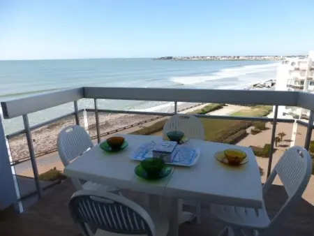Location appartement à Saint Gilles Croix de Vie, Appartement 2 pièces avec balcon, vue mer et parking à Saint-Gilles-Croix-de-Vie
