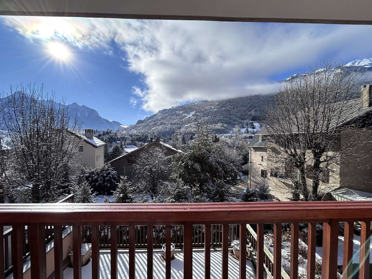 Appartement 3 étoiles, terrasse sud-ouest panoramique à Briançon - Photo 17