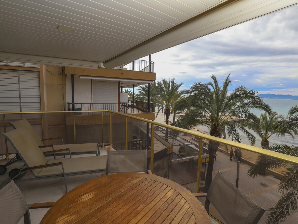 Appartement face à la mer à Salou, 2 ch, terrasse - Photo 2