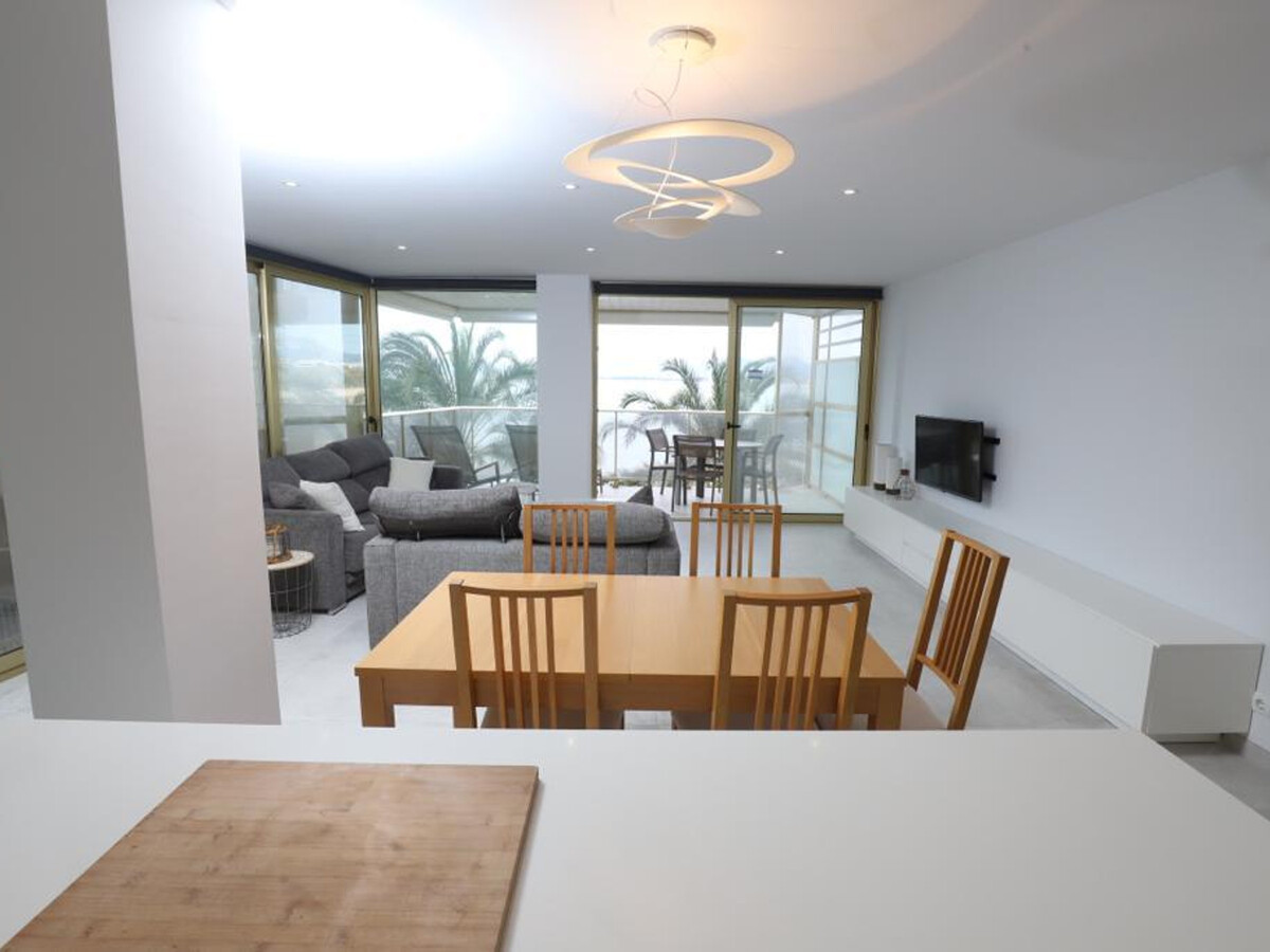 Appartement face à la mer à Salou, 2 ch, terrasse - Photo 3