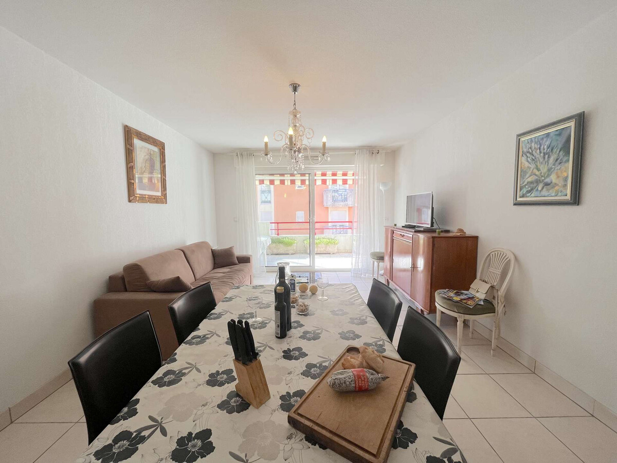 T2 Saint-Raphaël : spacieux avec grande terrasse et garage - Photo 5