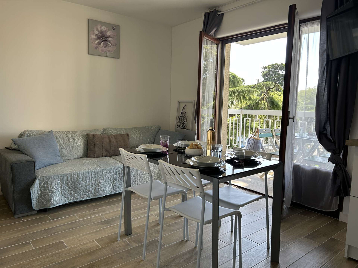 Appartement 2 pièces Fréjus, 300 m du port - Photo 2
