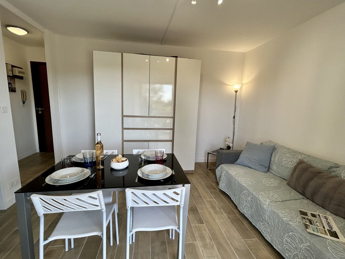 Appartement 2 pièces Fréjus, 300 m du port - Photo 3