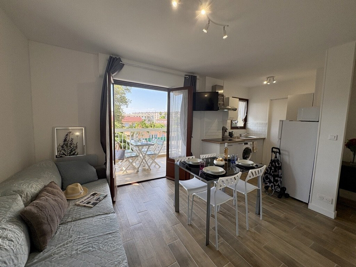 Appartement 2 pièces Fréjus, 300 m du port - Photo 4