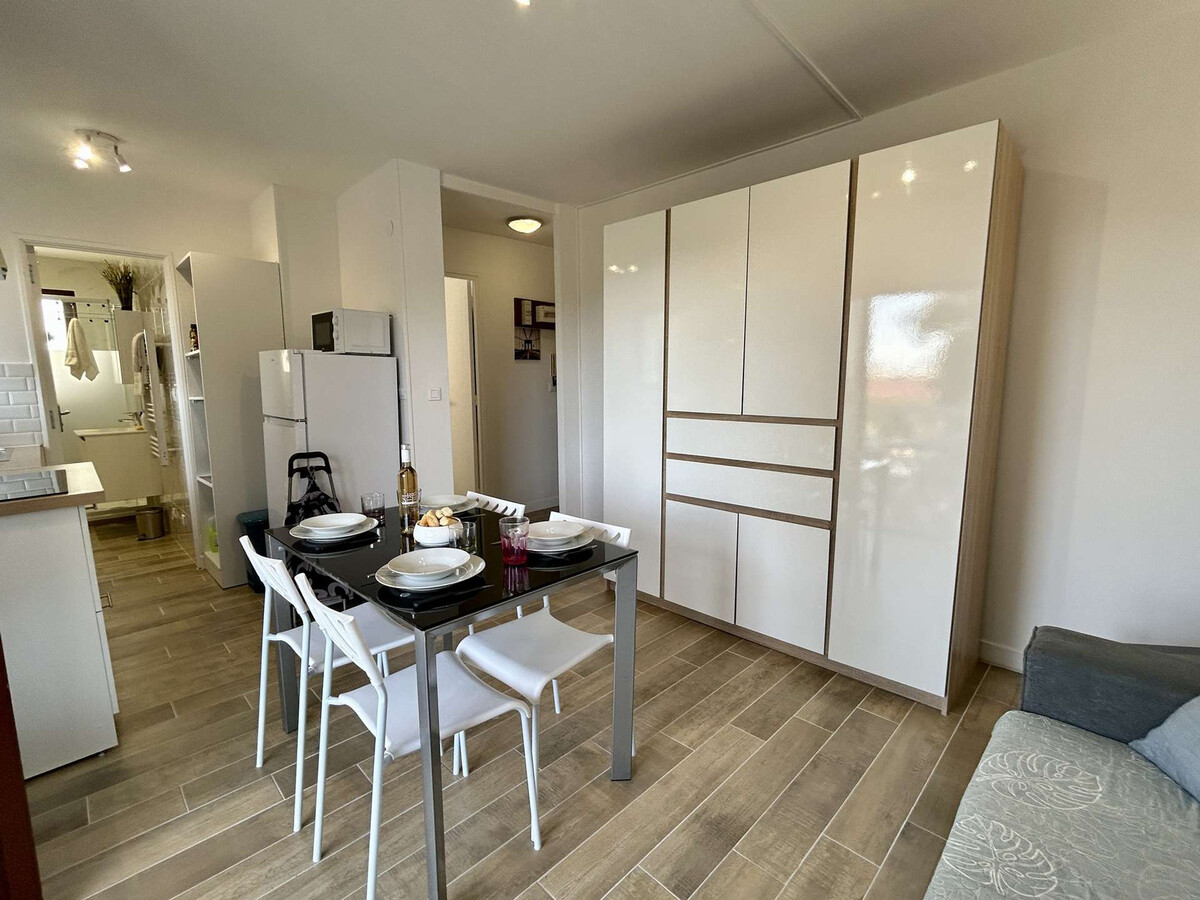 Appartement 2 pièces Fréjus, 300 m du port - Photo 5
