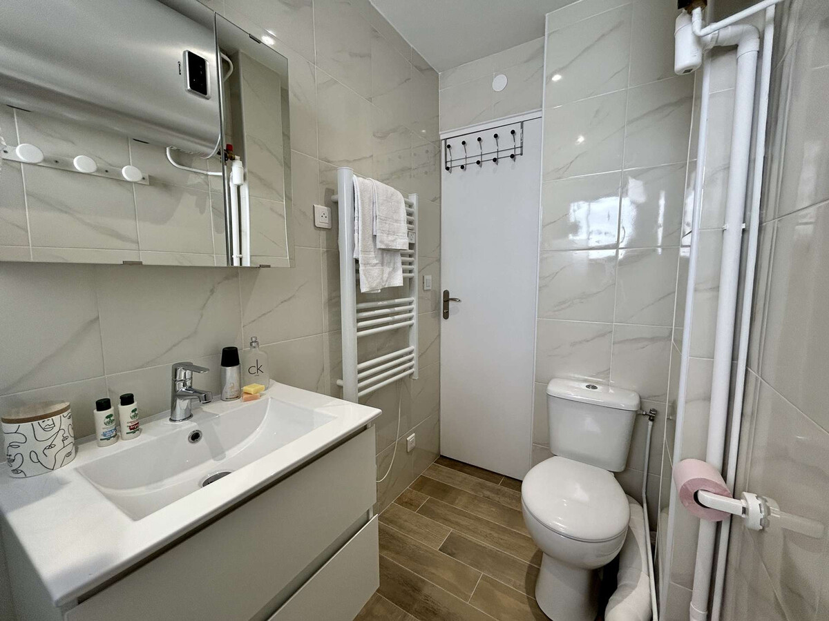 Appartement 2 pièces Fréjus, 300 m du port - Photo 11