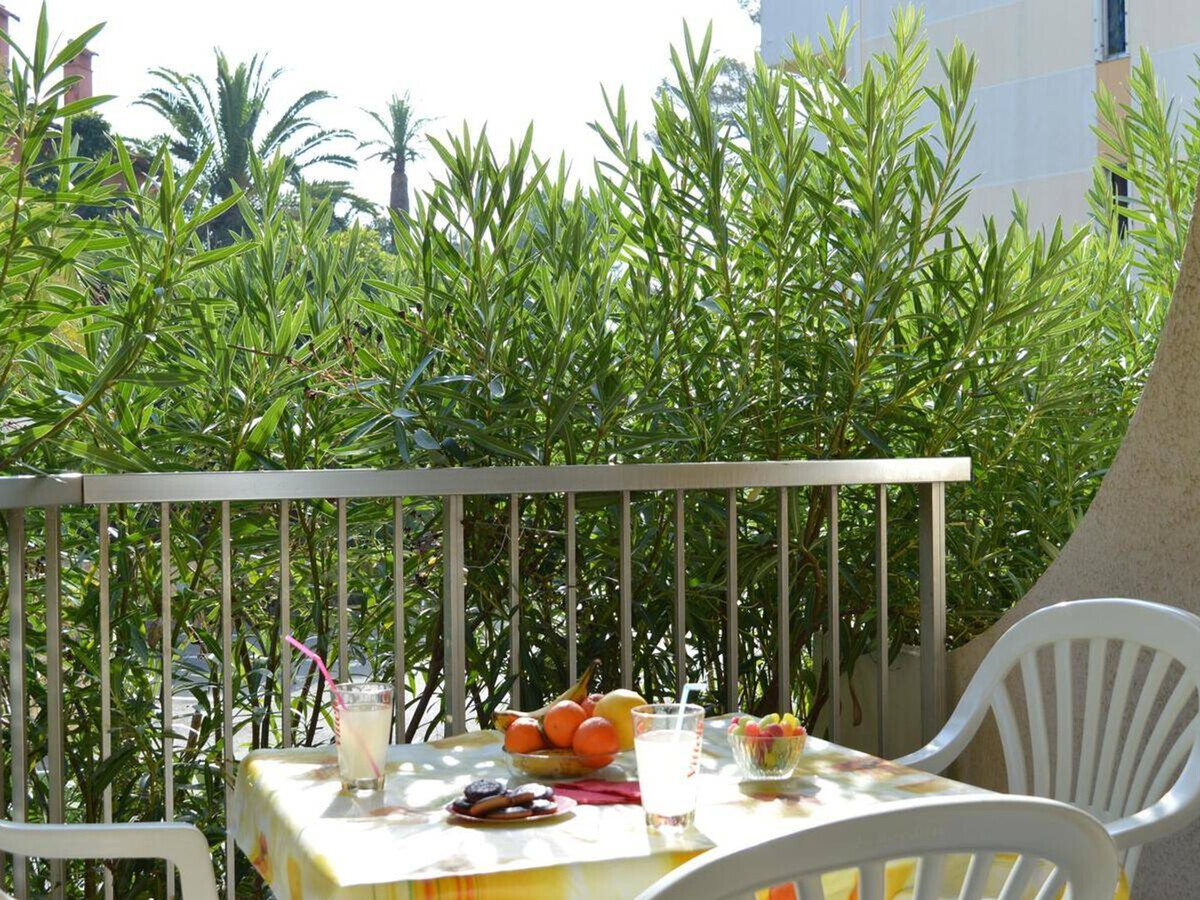 T3 terrasse et garage à 900m de la mer - Saint-Raphaël - Photo 13