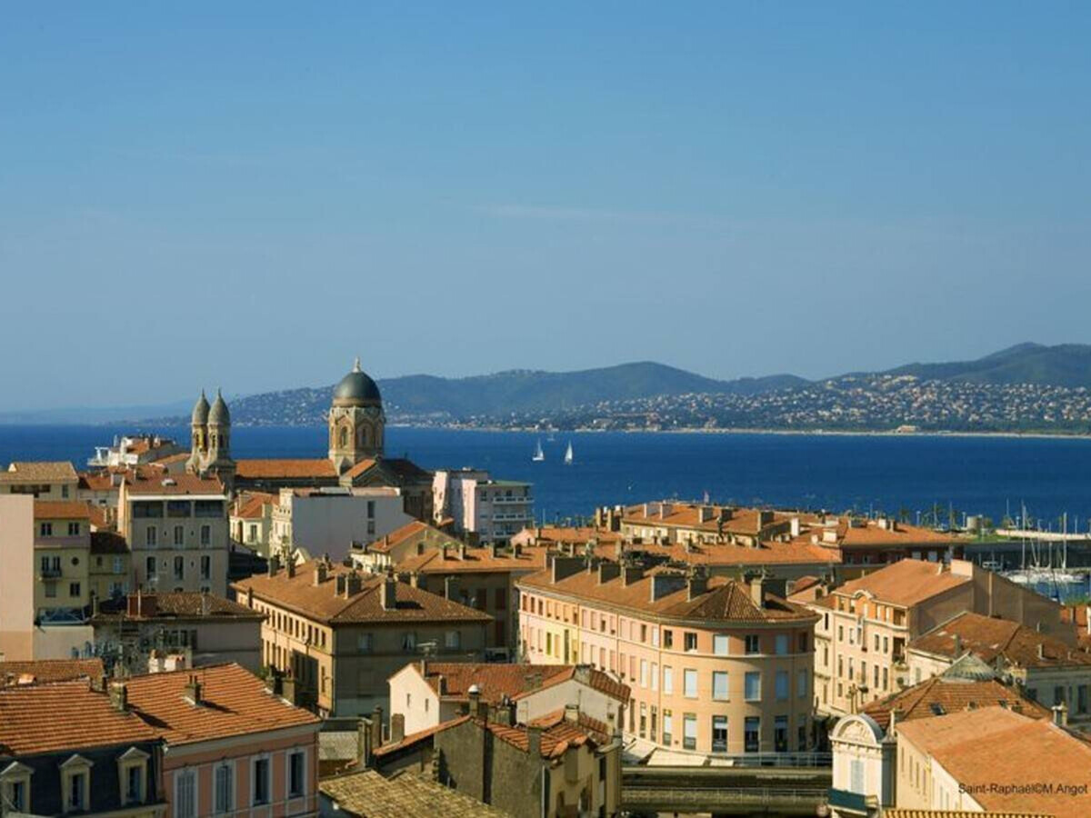 T3 terrasse et garage à 900m de la mer - Saint-Raphaël - Photo 16