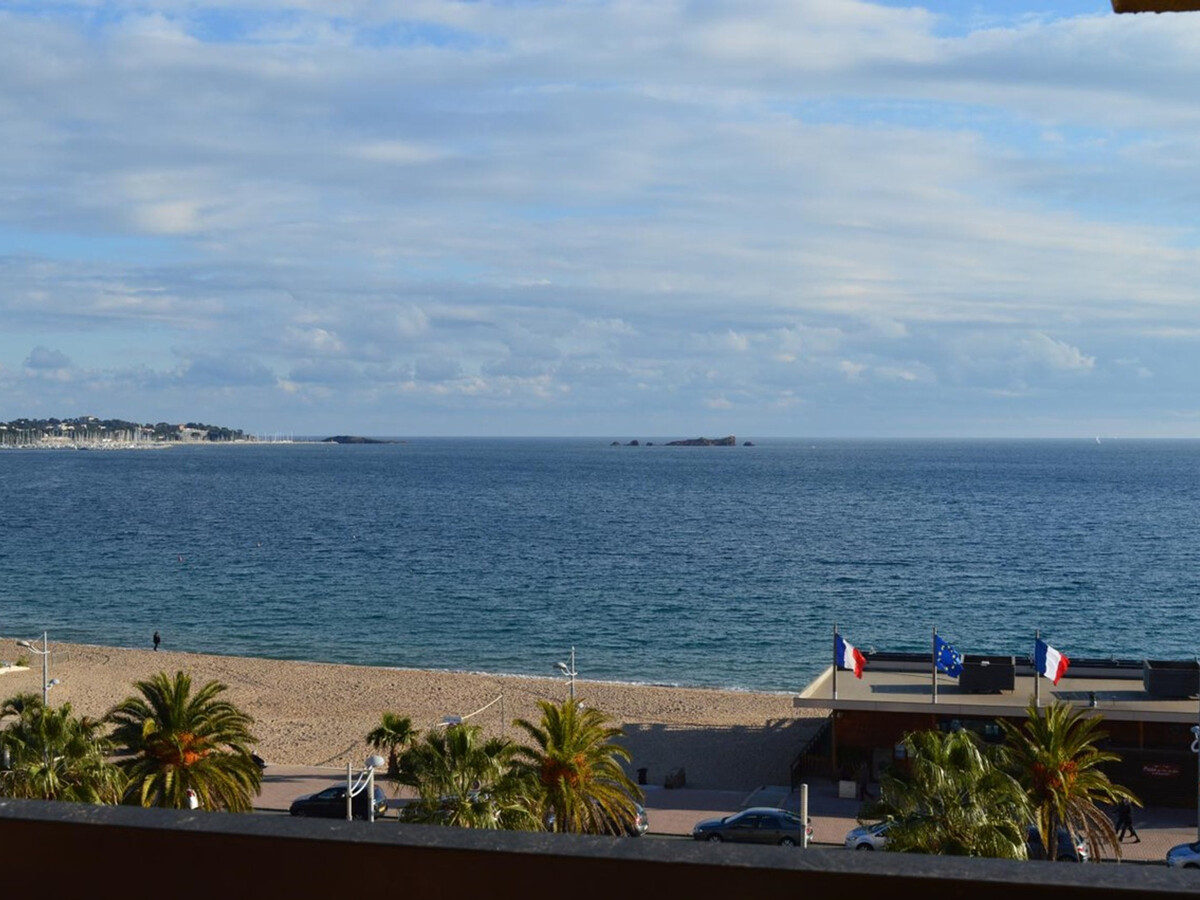 Studio cabine vue mer à Fréjus, 200 m de Port - Photo 2