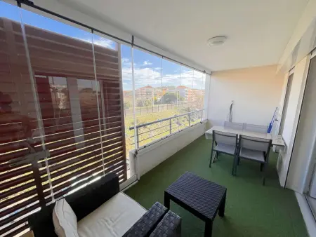 3 pièces climatisé avec terrasse, piscine et garage : photo 3